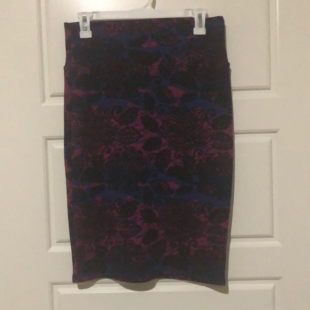 Below the knee skirt